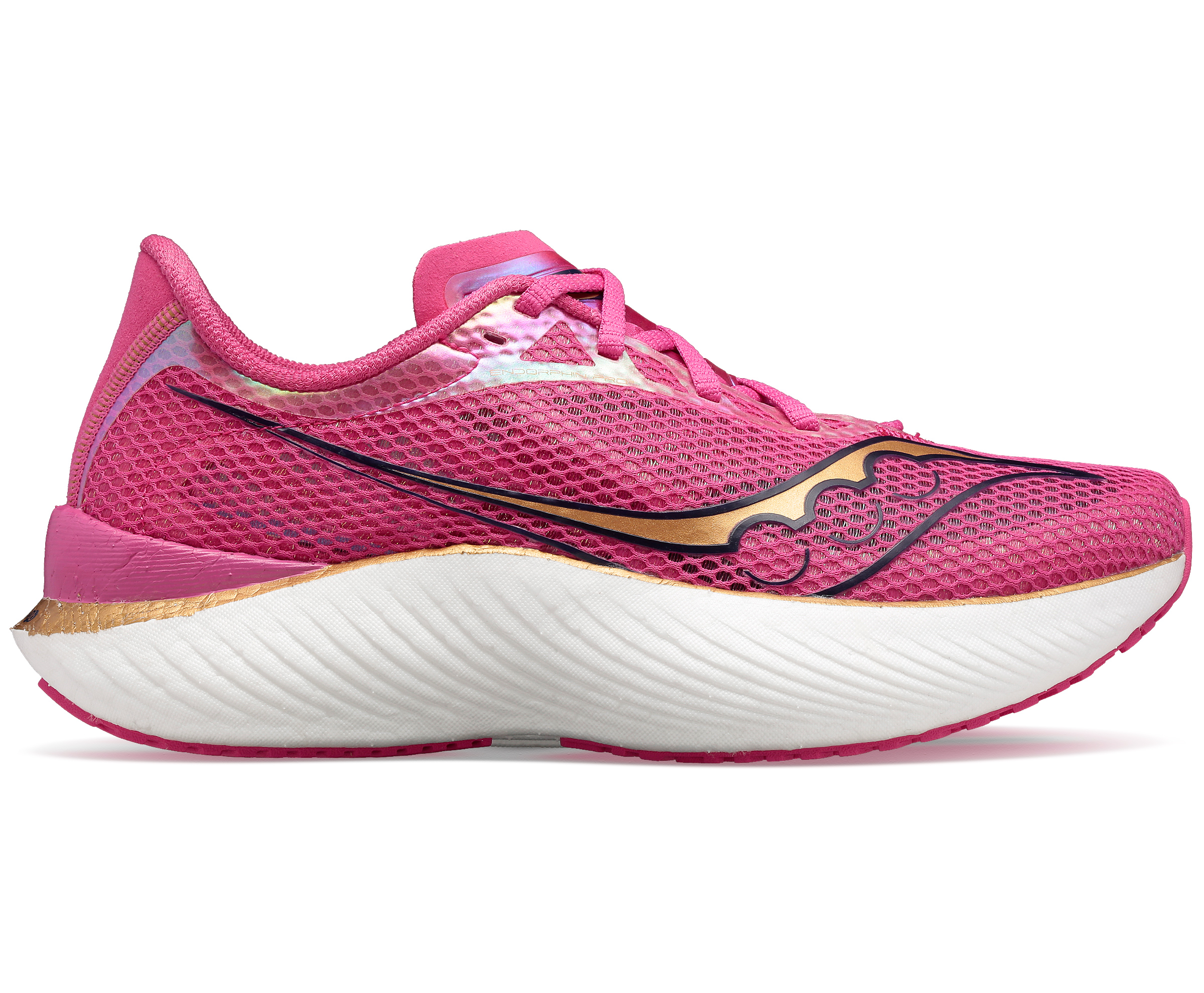 Cut in half: Saucony Endorphin Pro 3 Review | RunRepeat