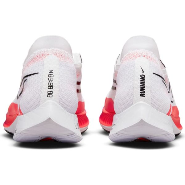 ZoomX StreakFly